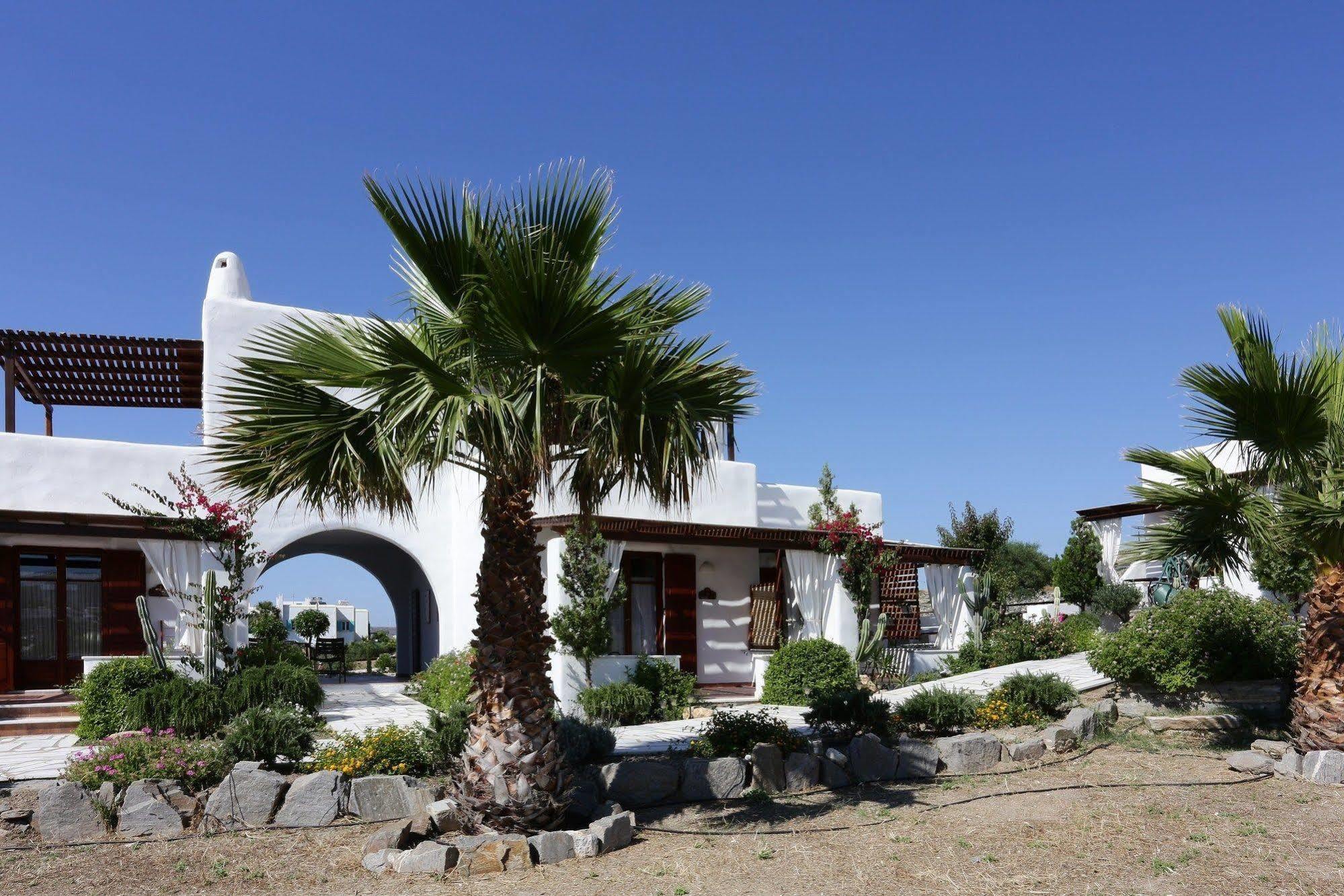 9 Muses - Paros Aparthotel Kültér fotó