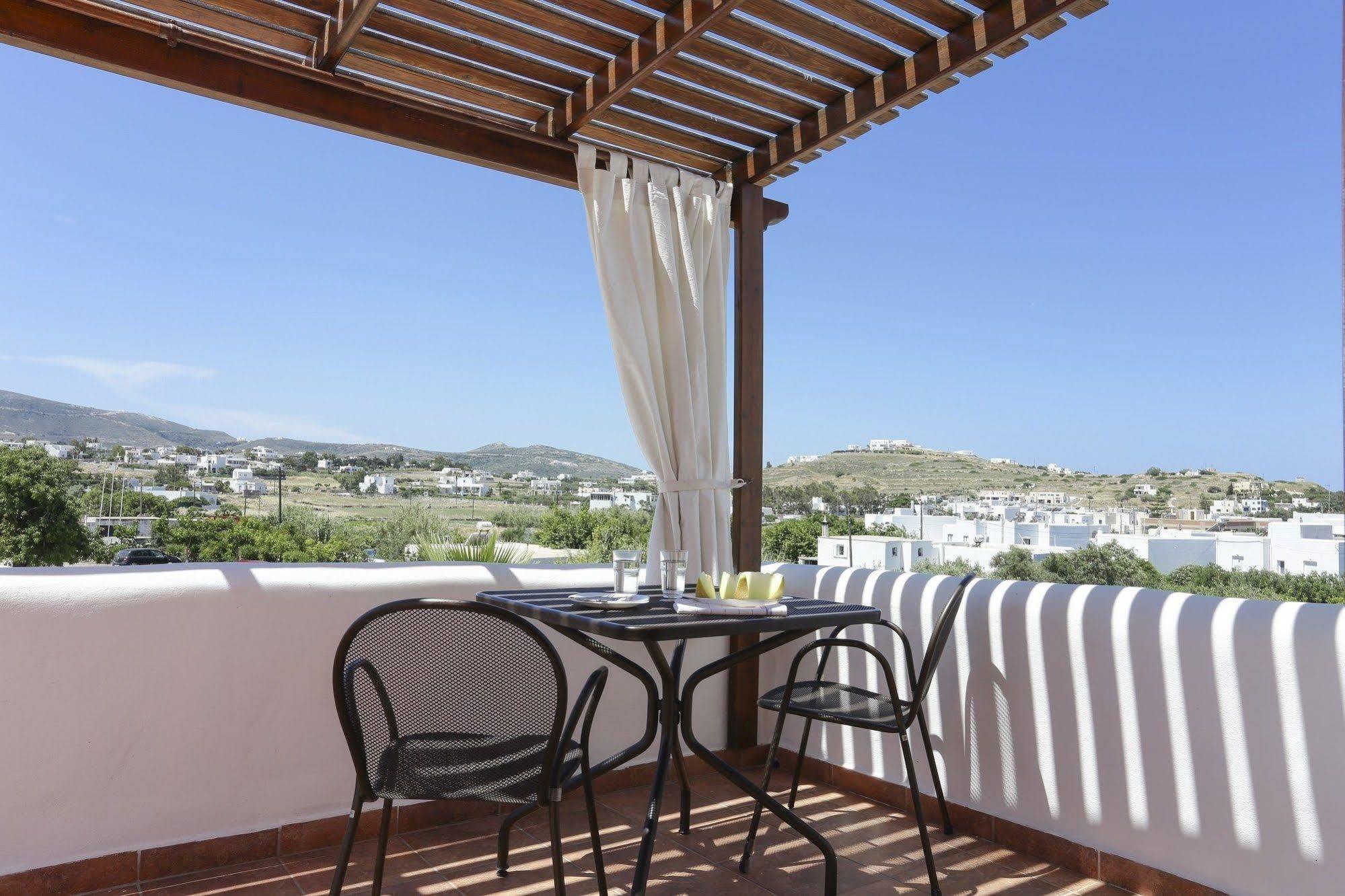 9 Muses - Paros Aparthotel Kültér fotó