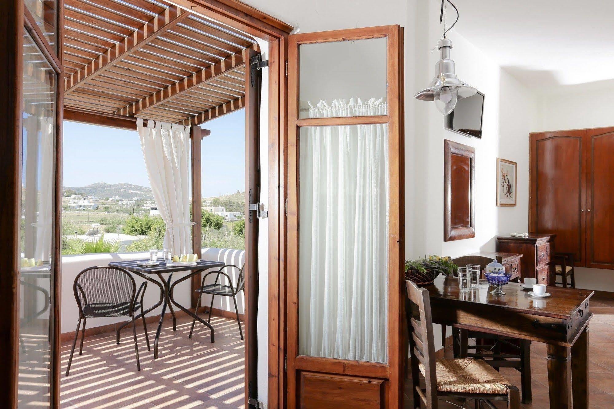 9 Muses - Paros Aparthotel Kültér fotó