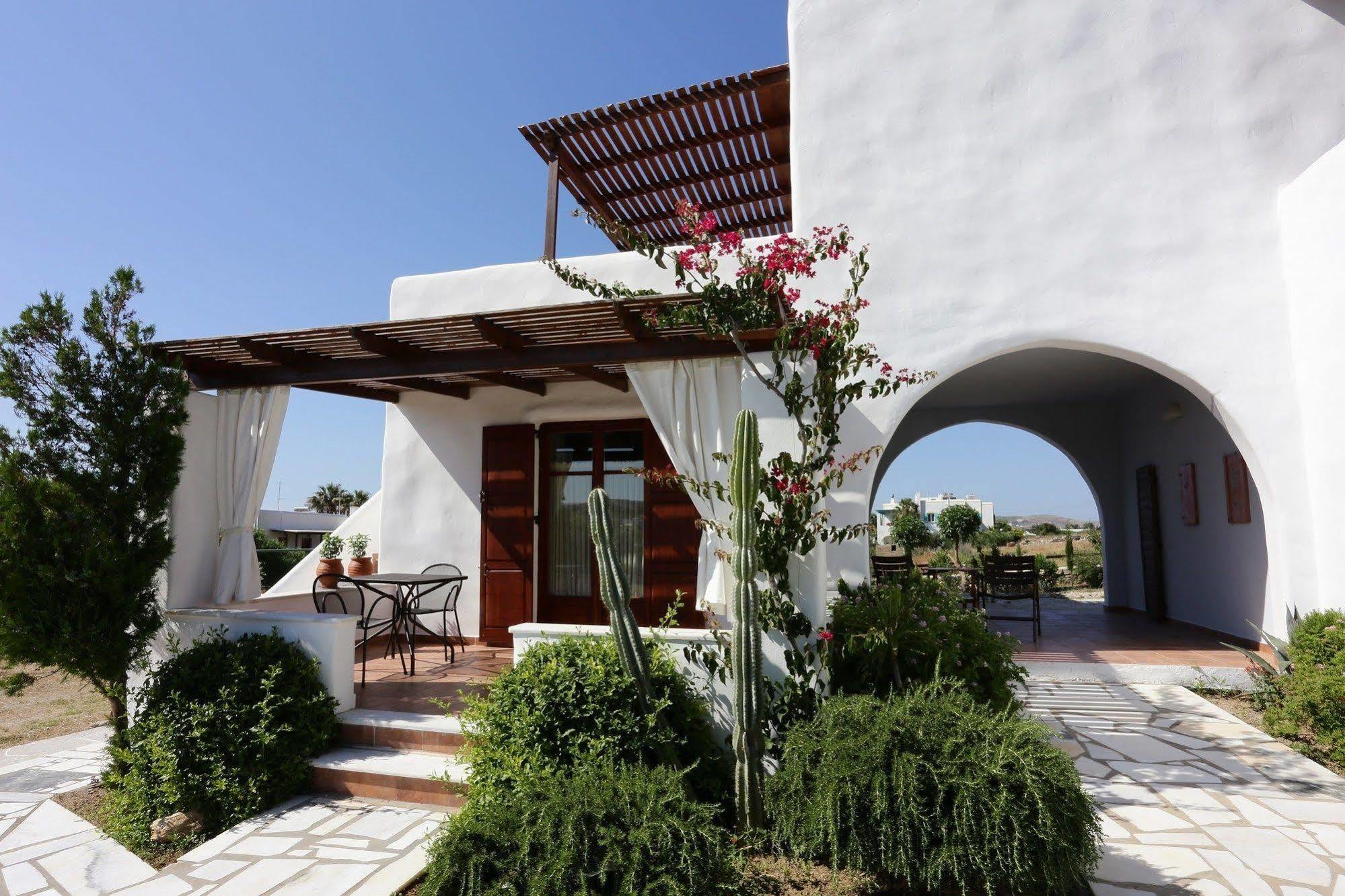 9 Muses - Paros Aparthotel Kültér fotó